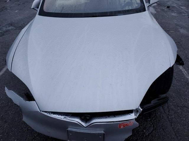 Photo 11 from auction – 2016 TESLA MODEL S with VIN 5YJSA1E44GF175211