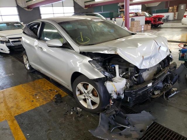Photo 4 from auction – 2012 HYUNDAI ELANTRA GL with VIN 5NPDH4AE2CH100197