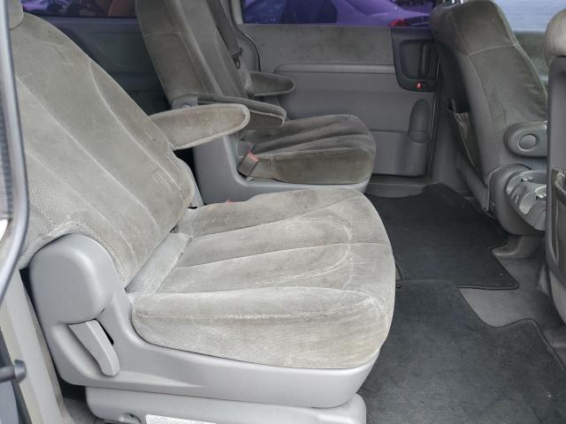 Photo 10 from auction – 2007 KIA SEDONA EX with VIN KNDMB233976189400