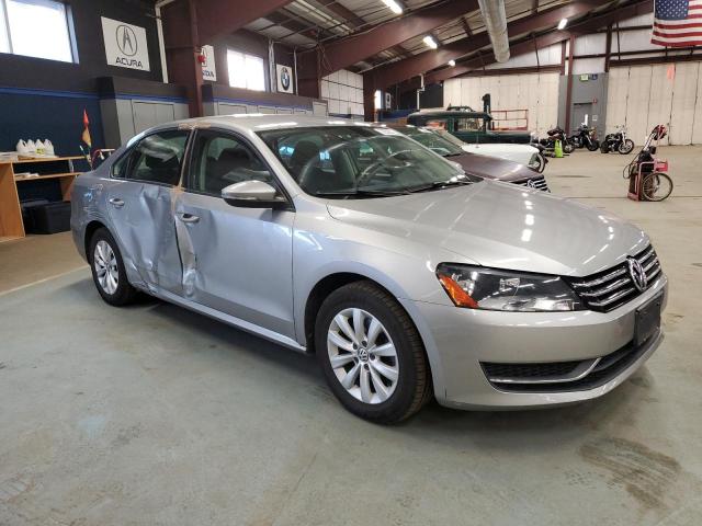 Photo 4 from auction – 2012 VOLKSWAGEN PASSAT S with VIN 1VWAP7A36CC035756