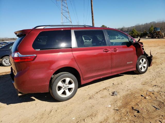Photo 3 from auction – 2018 TOYOTA SIENNA LE with VIN 5TDKZ3DCXJS940261