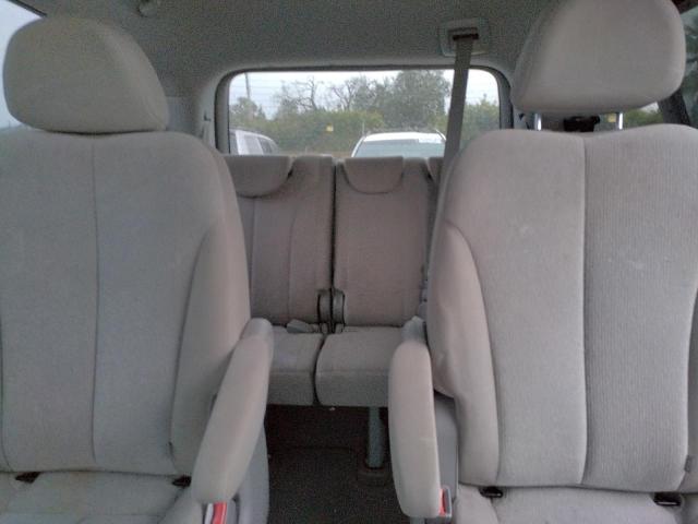 Photo 10 from auction – 2011 KIA SEDONA LX with VIN KNDMG4C79B6363703
