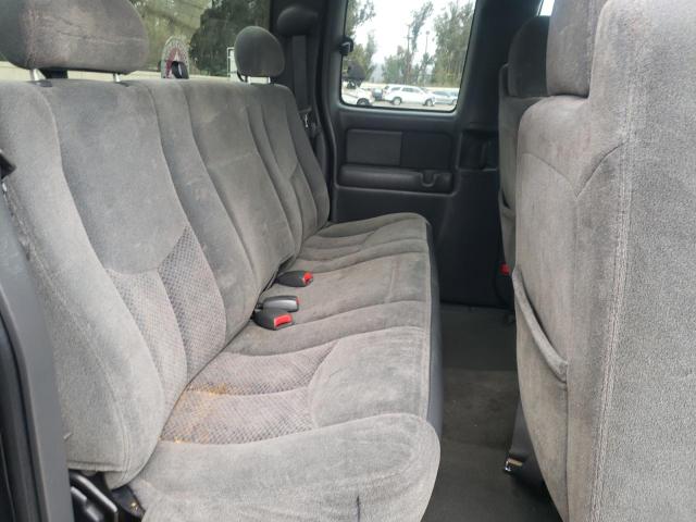 Photo 10 from auction – 2004 CHEVROLET SILVERADO with VIN 2GCEC19V141208755