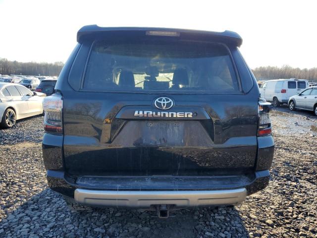 Photo 6 from auction – 2020 TOYOTA 4RUNNER SR with VIN JTEBU5JR2L5782022