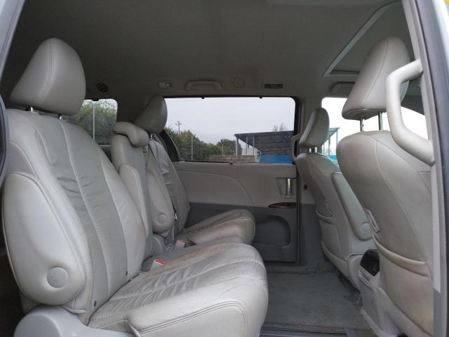 Photo 11 from auction – 2011 TOYOTA SIENNA XLE with VIN 5TDYK3DC8BS131227