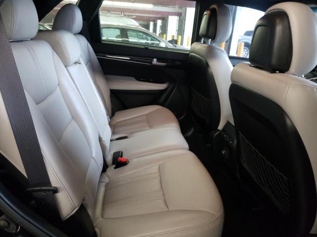 Photo 11 from auction – 2015 KIA SORENTO SX with VIN 5XYKWDA73FG640278