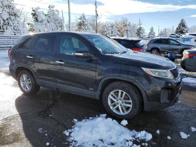 Photo 4 from auction – 2015 KIA SORENTO LX with VIN 5XYKTCA69FG614665