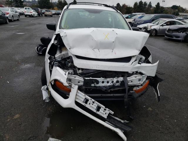 Photo 5 from auction – 2013 FORD ESCAPE S with VIN 1FMCU0F70DUC24983