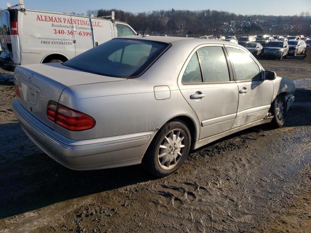 Photo 3 from auction – 2000 MERCEDES-BENZ E 320 with VIN WDBJF65J5YB157030