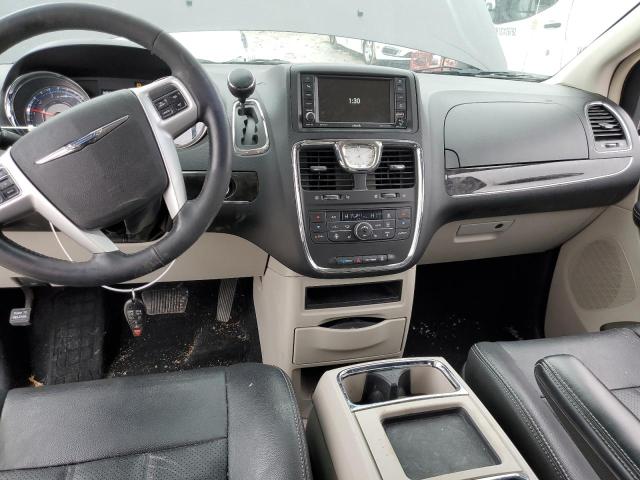 Photo 8 from auction – 2015 CHRYSLER TOWN & COU with VIN 2C4RC1CG0FR547006