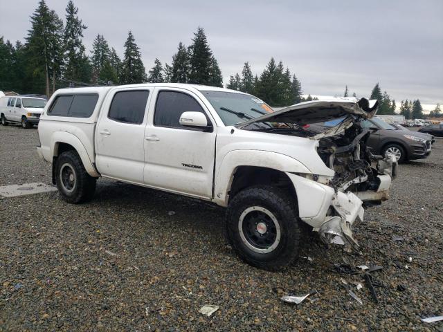 Photo 4 from auction – 2015 TOYOTA TACOMA DOU with VIN 5TFLU4EN5FX142082