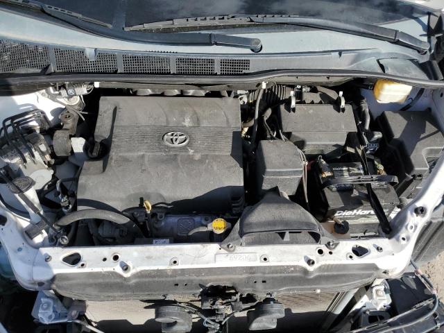 Photo 12 from auction – 2016 TOYOTA SIENNA LE with VIN 5TDKK3DC8GS723983