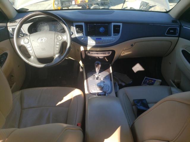 Photo 8 from auction – 2010 HYUNDAI GENESIS 4. with VIN KMHGC4DF1AU070348
