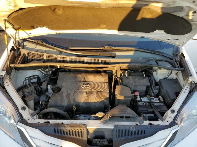 Photo 12 from auction – 2015 TOYOTA SIENNA LE with VIN 5TDKK3DC8FS599714