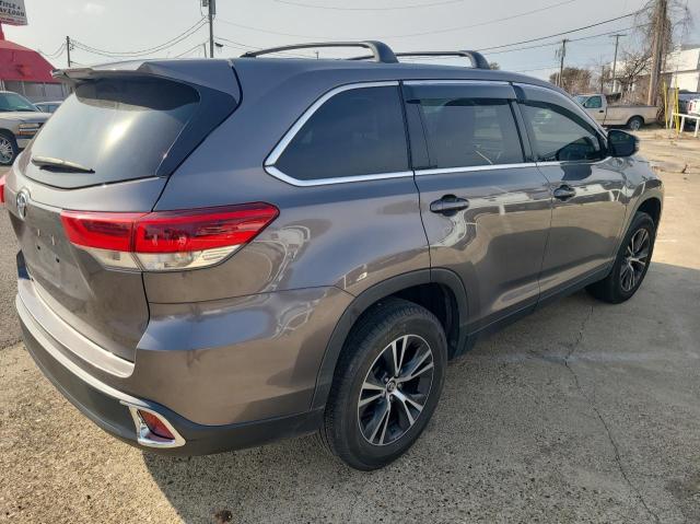 Photo 4 from auction – 2019 TOYOTA HIGHLANDER with VIN 5TDZZRFHXKS341694