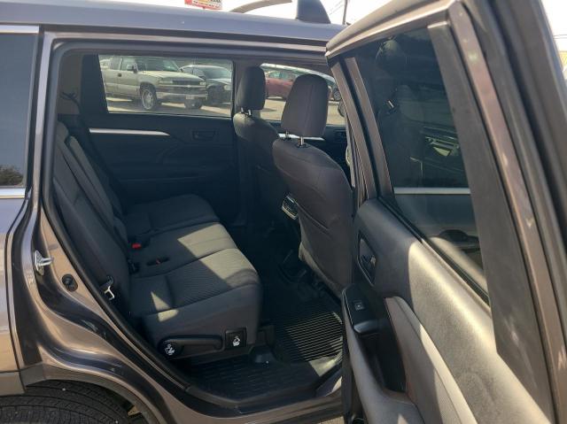 Photo 6 from auction – 2019 TOYOTA HIGHLANDER with VIN 5TDZZRFHXKS341694