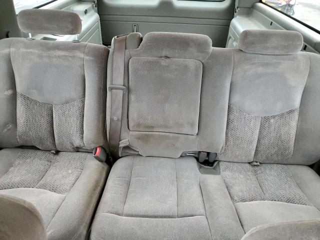 Photo 10 from auction – 2004 CHEVROLET SUBURBAN K with VIN 1GNFK16T64J198098