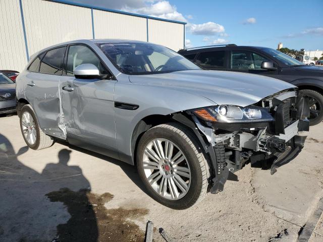 Photo 4 from auction – 2017 JAGUAR F-PACE PRE with VIN SADCJ2BV8HA097585