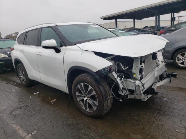 Photo 4 from auction – 2022 TOYOTA HIGHLANDER with VIN 5TDHZRBH9NS173777
