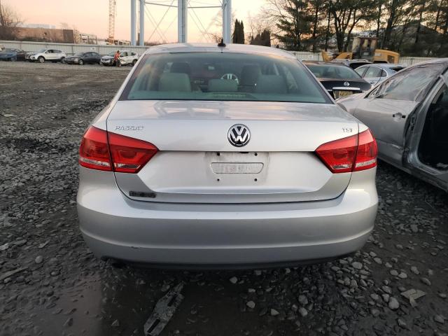 Photo 6 from auction – 2015 VOLKSWAGEN PASSAT S with VIN 1VWAT7A30FC113500