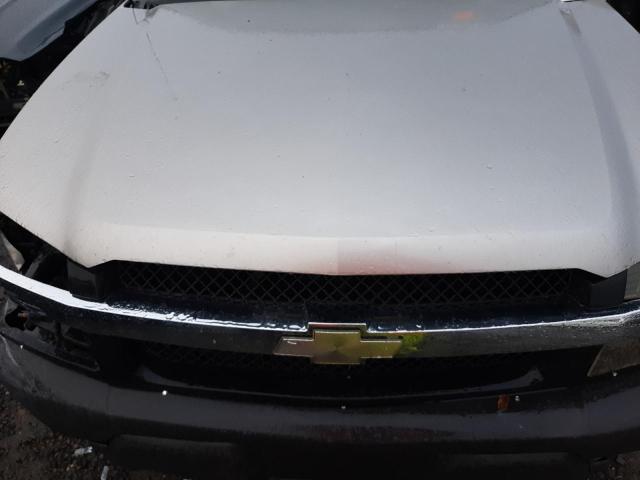 Photo 11 from auction – 2002 CHEVROLET AVALANCHE with VIN 3GNEK13T82G105063