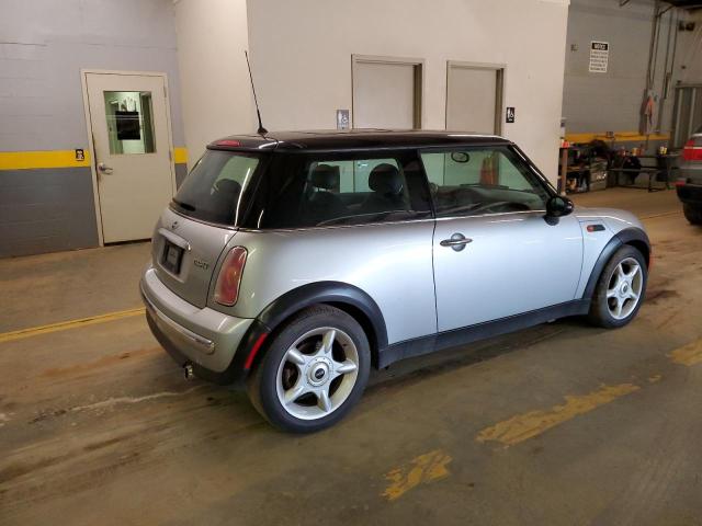 Photo 3 from auction – 2002 MINI COOPER with VIN WMWRC33442TC30740