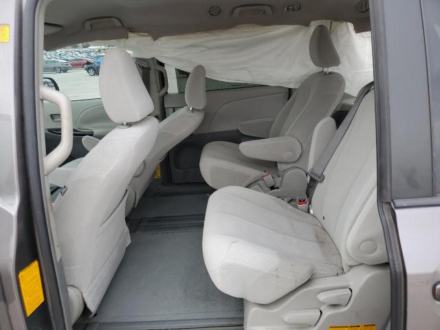 Photo 11 from auction – 2011 TOYOTA SIENNA LE with VIN 5TDKK3DC2BS078742