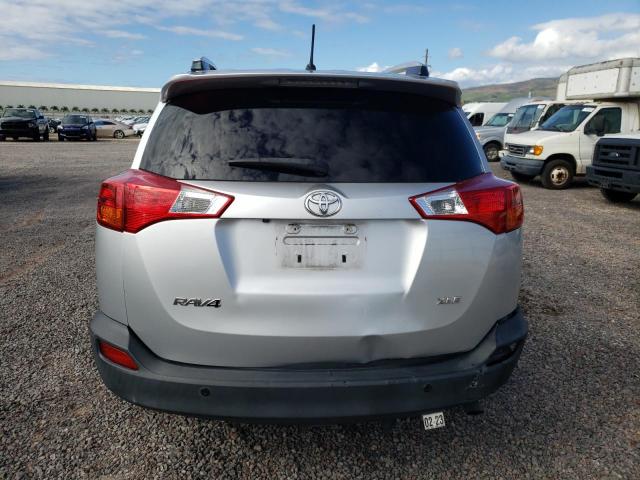 Photo 6 from auction – 2015 TOYOTA RAV4 XLE with VIN JTMWFREV4FD046644