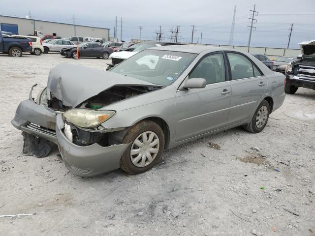 TOYOTA CAMRY LE 2005 with VIN 4T1BE32K35U995993 - Photo from auction