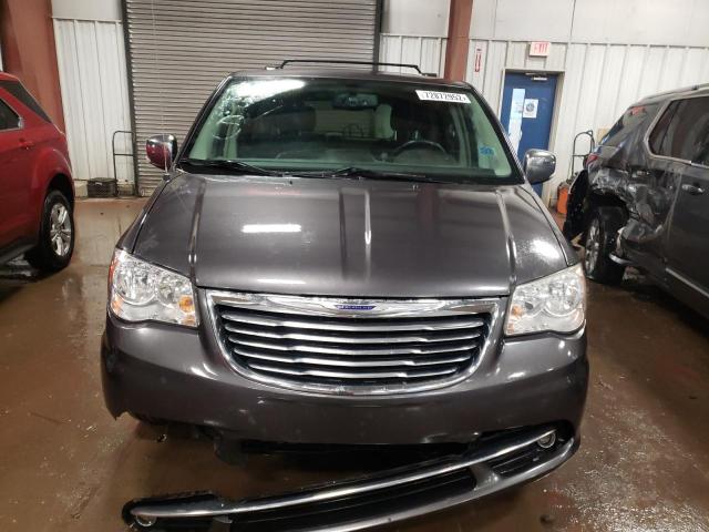 Photo 5 from auction – 2014 CHRYSLER TOWN & COU with VIN 2C4RC1CG3ER328765
