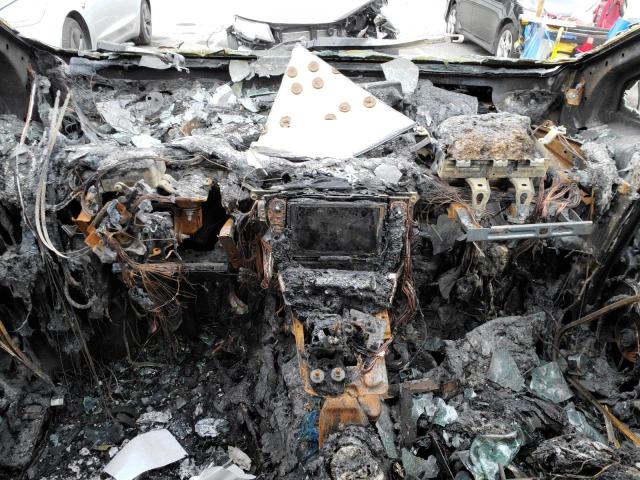 Photo 8 from auction – 2010 TOYOTA PRIUS with VIN JTDKN3DU8A0172562