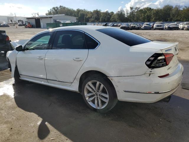 Photo 2 from auction – 2017 VOLKSWAGEN PASSAT SE with VIN 1VWGT7A36HC045877