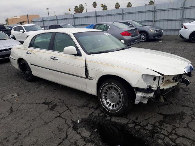 Photo 4 from auction – 2000 LINCOLN TOWN CAR C with VIN 1LNHM83W2YY796751