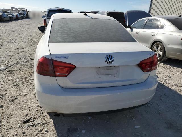 Photo 6 from auction – 2015 VOLKSWAGEN PASSAT S with VIN 1VWAS7A36FC096690