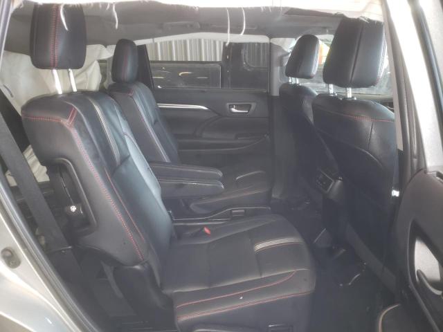 Photo 10 from auction – 2019 TOYOTA HIGHLANDER with VIN 5TDJZRFH8KS959030