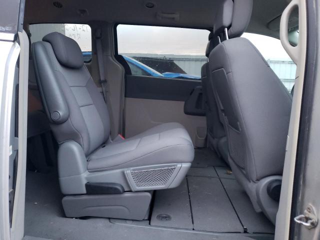 Photo 11 from auction – 2010 CHRYSLER TOWN & COU with VIN 2A4RR5D1XAR393679