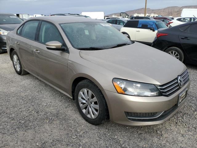Photo 4 from auction – 2015 VOLKSWAGEN PASSAT S with VIN 1VWAT7A31FC019089