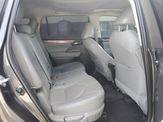 Photo 11 from auction – 2021 TOYOTA HIGHLANDER with VIN 5TDYZRAH9MS074666