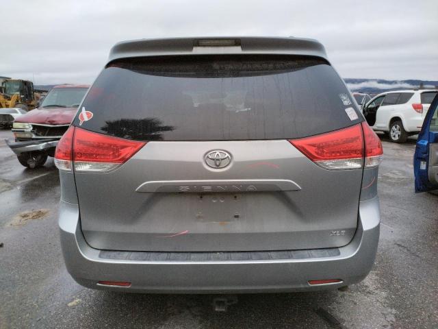 Photo 6 from auction – 2011 TOYOTA SIENNA XLE with VIN 5TDYK3DC8BS131227