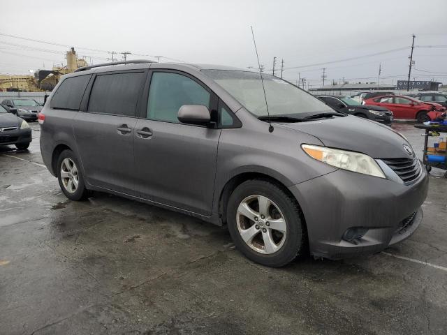 Photo 4 from auction – 2012 TOYOTA SIENNA LE with VIN 5TDKK3DC5CS253535