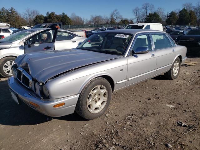 JAGUAR VANDENPLAS 2001 with VIN SAJDA24C81LF31806 - Photo from auction