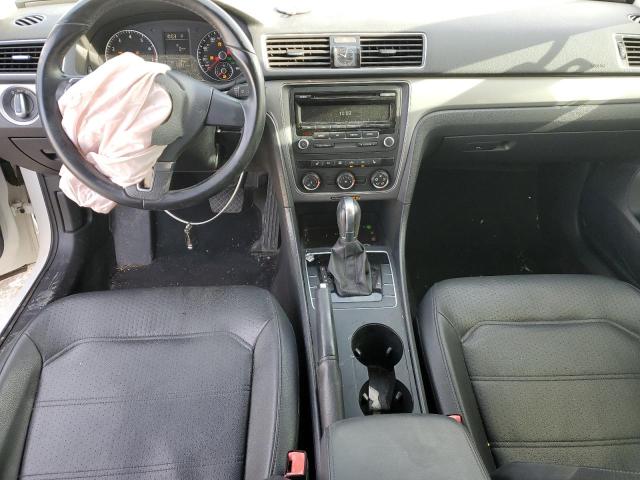 Photo 8 from auction – 2014 VOLKSWAGEN PASSAT S with VIN 1VWAS7A3XEC061522