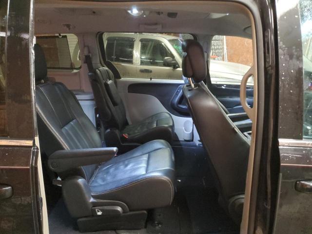 Photo 11 from auction – 2014 CHRYSLER TOWN & COU with VIN 2C4RC1BG3ER373268