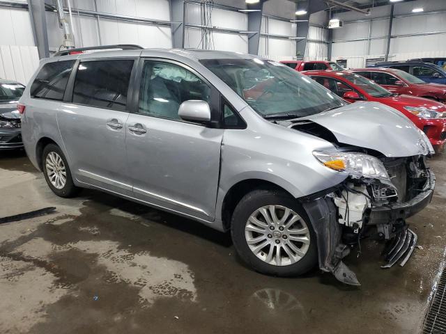 Photo 4 from auction – 2015 TOYOTA SIENNA XLE with VIN 5TDYK3DC2FS651283