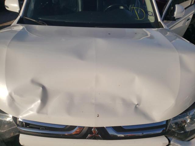 Photo 12 from auction – 2014 MITSUBISHI OUTLANDER with VIN JA4AD3A33EZ009341