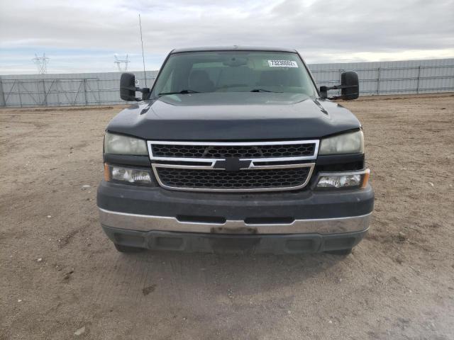 Photo 5 from auction – 2005 CHEVROLET SILVERADO with VIN 1GCHC232X5F951796