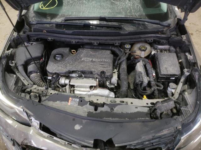 Photo 11 from auction – 2017 CHEVROLET CRUZE LT with VIN 3G1BE5SM6HS564742