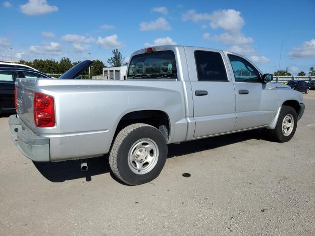 Photo 3 from auction – 2005 DODGE DAKOTA QUA with VIN 1D7HE28K95S338164