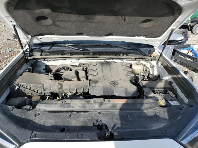Photo 11 from auction – 2019 TOYOTA 4RUNNER SR with VIN JTEBU5JR2K5727228