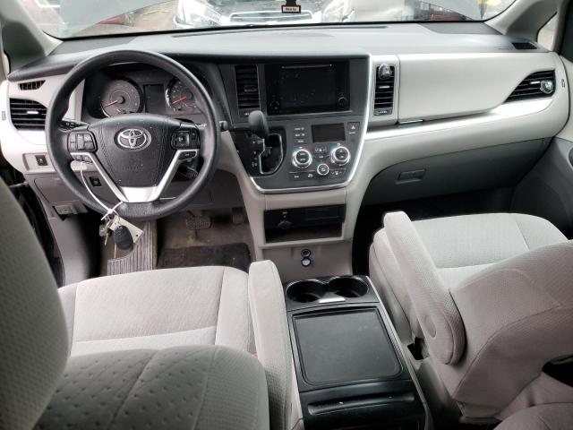 Photo 8 from auction – 2017 TOYOTA SIENNA LE with VIN 5TDKZ3DC8HS798714